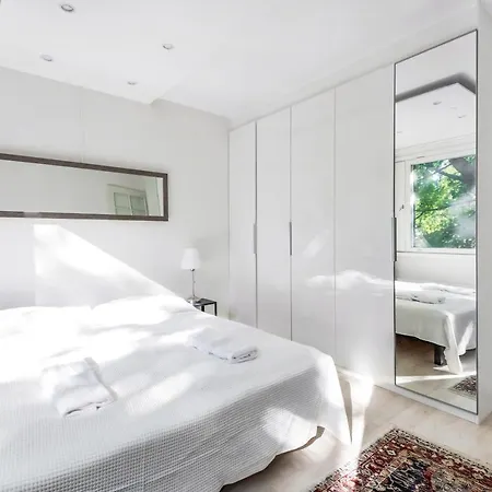 公寓 Wehost Peaceful 1-bedroom Unit Close To Metro And With A Park-view @wehost Lahnaruohontie 赫尔辛基